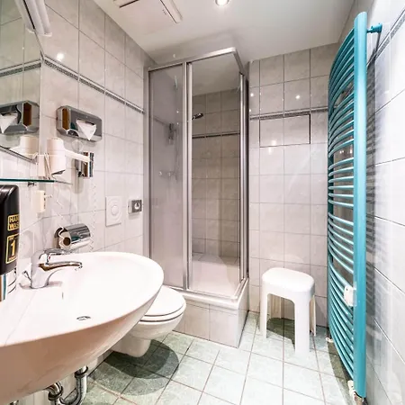 Muenzgasse An Der Frauenkirche Dresda