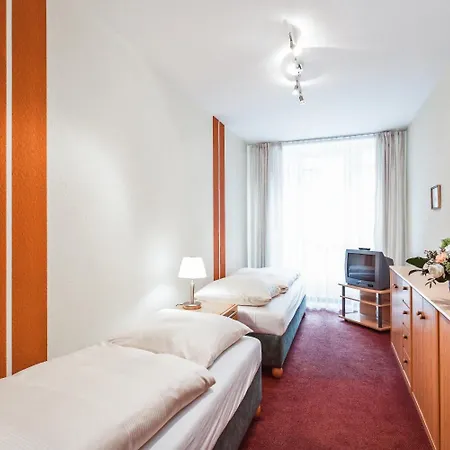 Muenzgasse An Der Frauenkirche