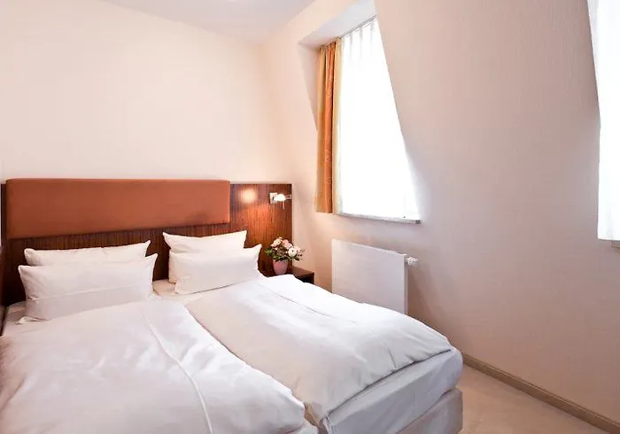 Muenzgasse An Der Frauenkirche Drezno