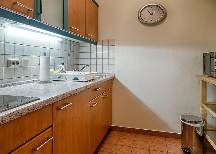 Muenzgasse An Der Frauenkirche