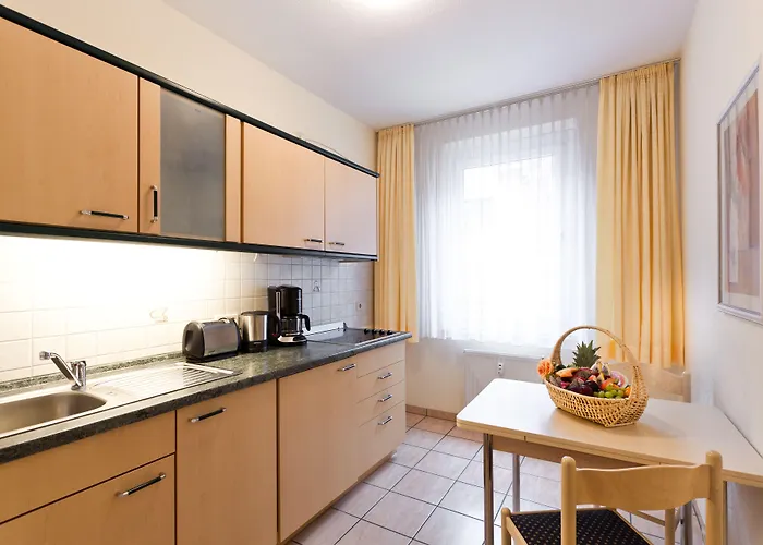 Muenzgasse An Der Frauenkirche